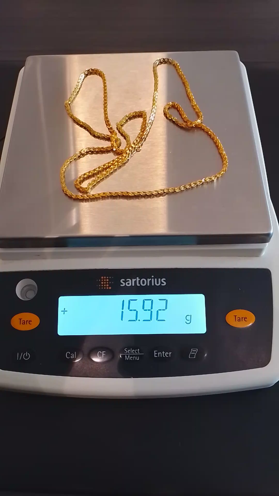 Long Collier sautoir en or 18 carats - 15,92g