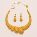 Ensemble Collier et Boucles d'oreilles en or 18 carats - 12,41 g • D'occasion